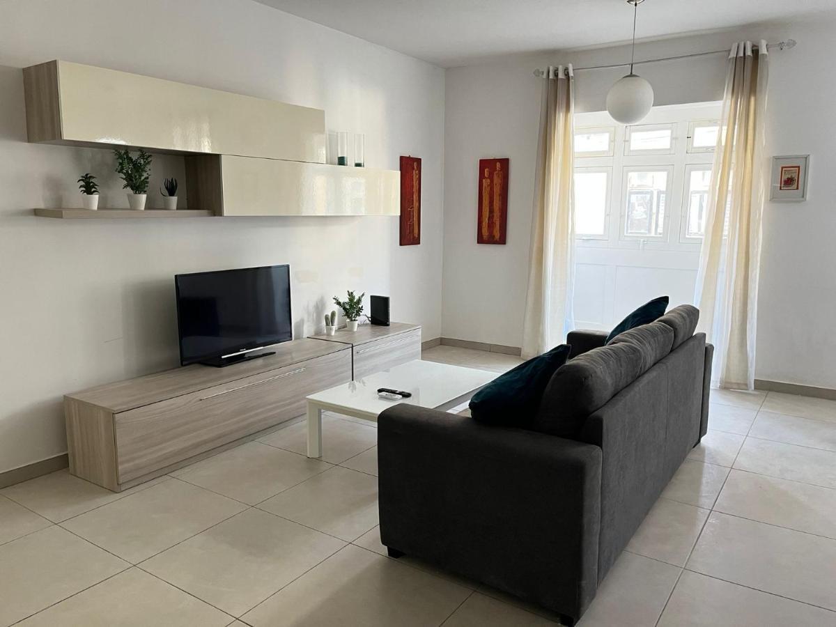 Superb 3Br Apt Close To Seafront Gzira Exteriér fotografie