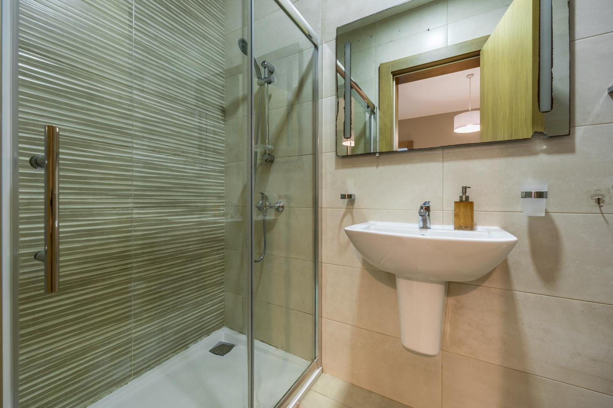 Superb 3Br Apt Close To Seafront Gzira Pokoj fotografie